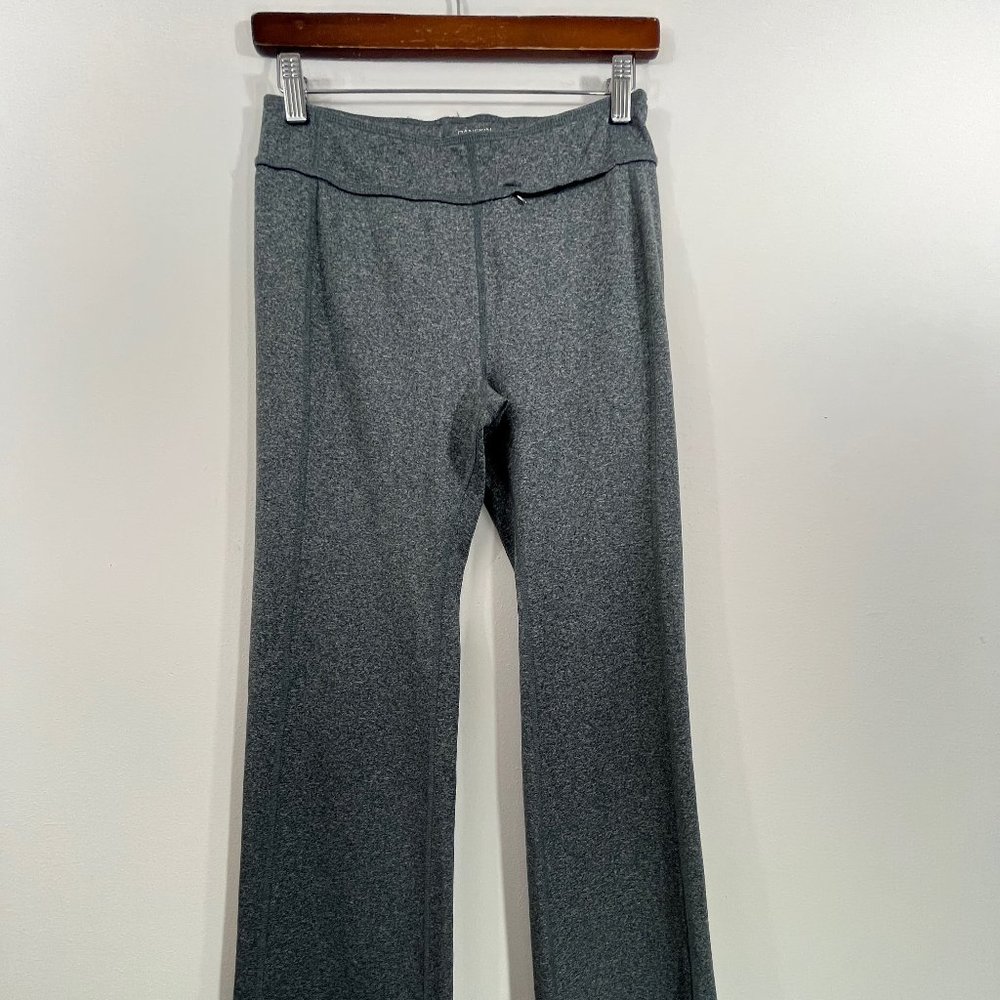 Womens Small S 4-6 Danskin Now Yoga Workout Pants Bottoms Wide Boot Leg Gym Gray